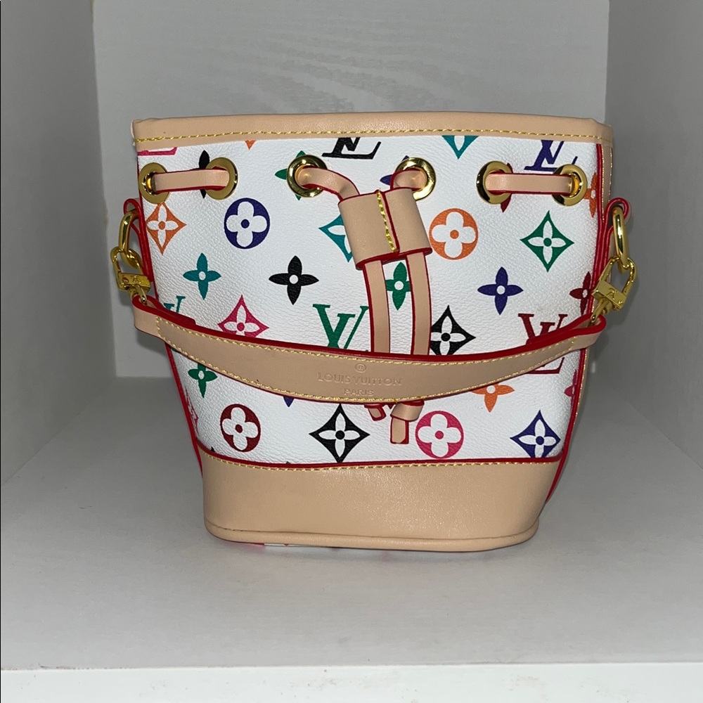 Multicolor Bucket Bag - Picture 3 of 4